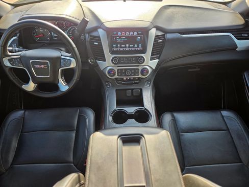 Used 2018 GMC Yukon XL SLT w/ Premium Edition AWD/4WD image 9