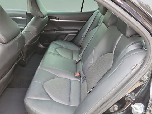 Used 2024 Toyota Camry XLE FWD image 12