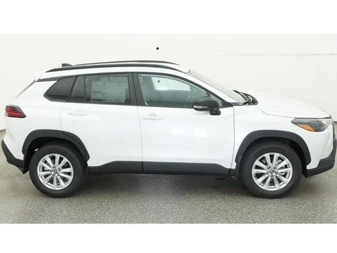 New 2026 Toyota Corolla Cross LE image 11