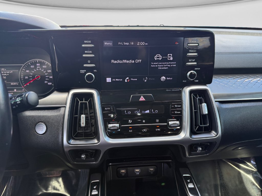 Used 2021 Kia Sorento S w/ Panoramic Sunroof Package AWD/4WD image 13