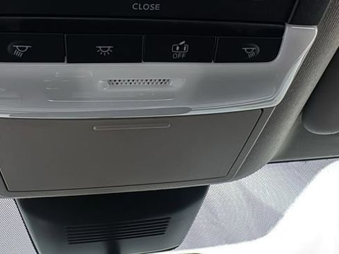 New 2025 Nissan Sentra SR w/ SR Premium Package FWD image 29