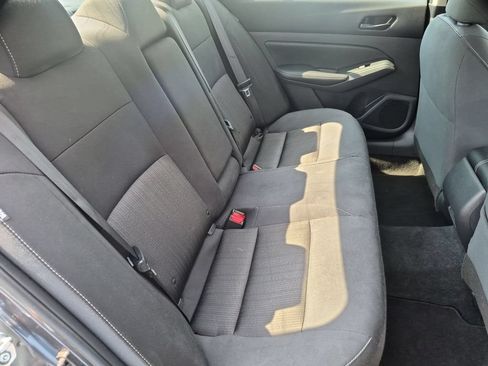 Used 2025 Nissan Altima 2.5 SV FWD image 29