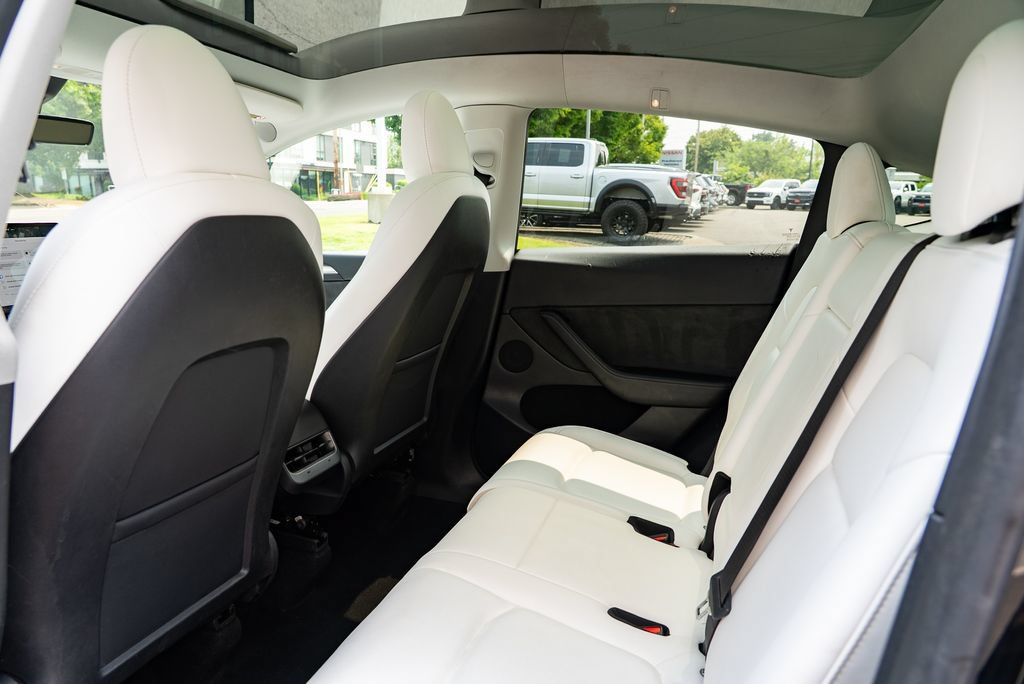 Used 2023 Tesla Model Y Long Range AWD/4WD image 19