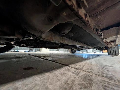 Used 2010 Ford Fusion SE FWD image 12