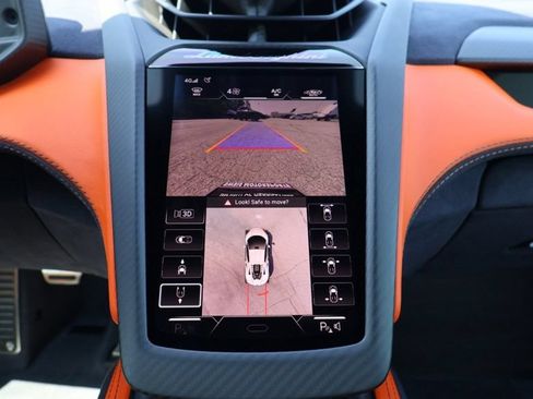 Used 2024 Lamborghini Revuelto AWD/4WD image 30