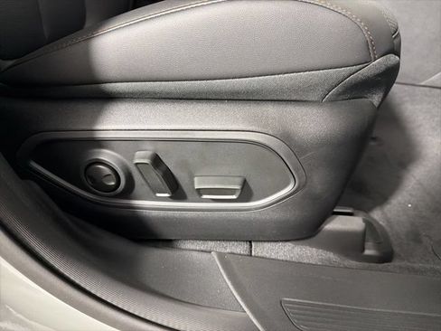 New 2026 Jeep Cherokee Limited AWD/4WD image 34