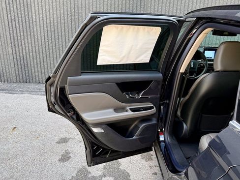 New 2025 Lincoln Corsair Grand Touring AWD/4WD image 14