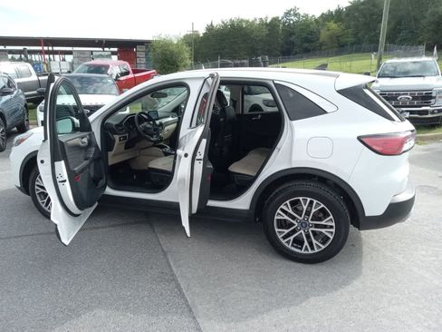 Used 2022 Ford Escape SEL w/ Technology Package AWD/4WD image 23