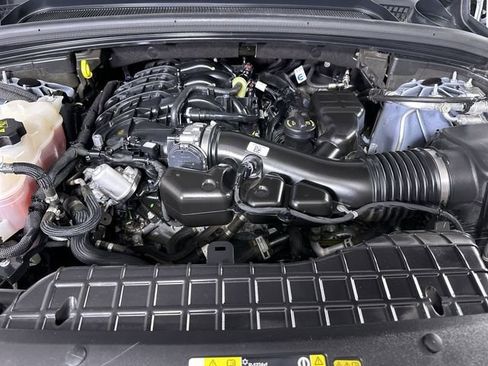 Used 2025 Jeep Grand Cherokee L Laredo RWD image 31