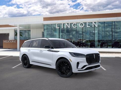 New 2026 Lincoln Aviator Reserve w/ Luxury Package RWD image 7