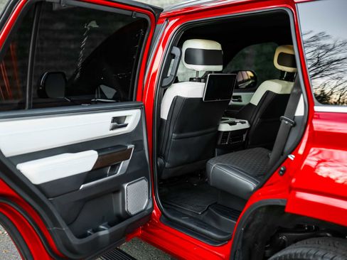 Used 2024 Toyota Sequoia Capstone image 20