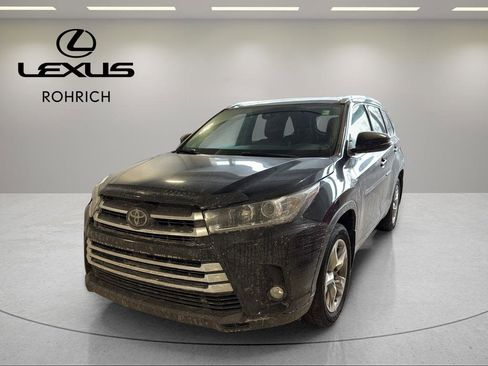 Used 2017 Toyota Highlander Limited image 1