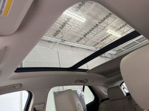 Certified 2023 Buick Envision Avenir AWD/4WD image 25