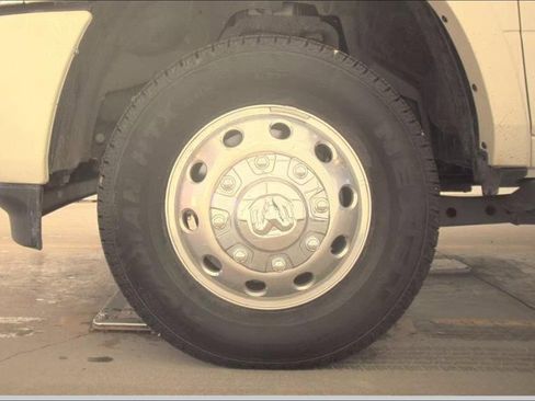 Used 2024 RAM 3500 Limited image 9