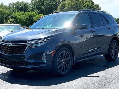 Used 2022 Chevrolet Equinox RS w/ LPO, Floor Liner Package FWD image 36