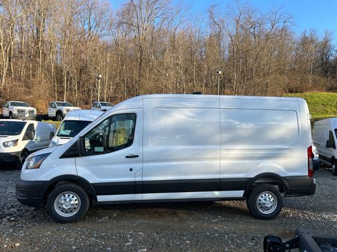 New 2026 Ford Transit 250 148 Medium Roof Extended AWD w/ Load Area Protection Package image 3