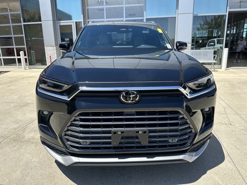 Used 2024 Toyota Grand Highlander AWD Hybrid image 5