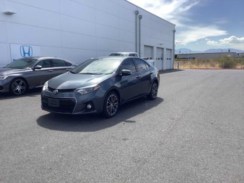 Used 2015 Toyota Corolla S FWD image 2