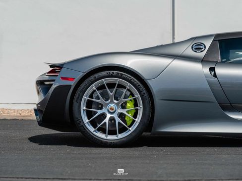 Used 2015 Porsche 918 Spyder AWD/4WD image 7