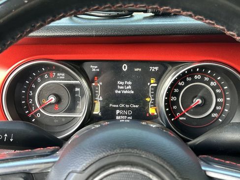 Certified 2020 Jeep Gladiator Rubicon AWD/4WD image 13
