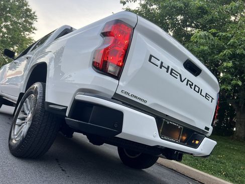 Used 2025 Chevrolet Colorado LT w/ Advanced Trailering Package RWD image 97