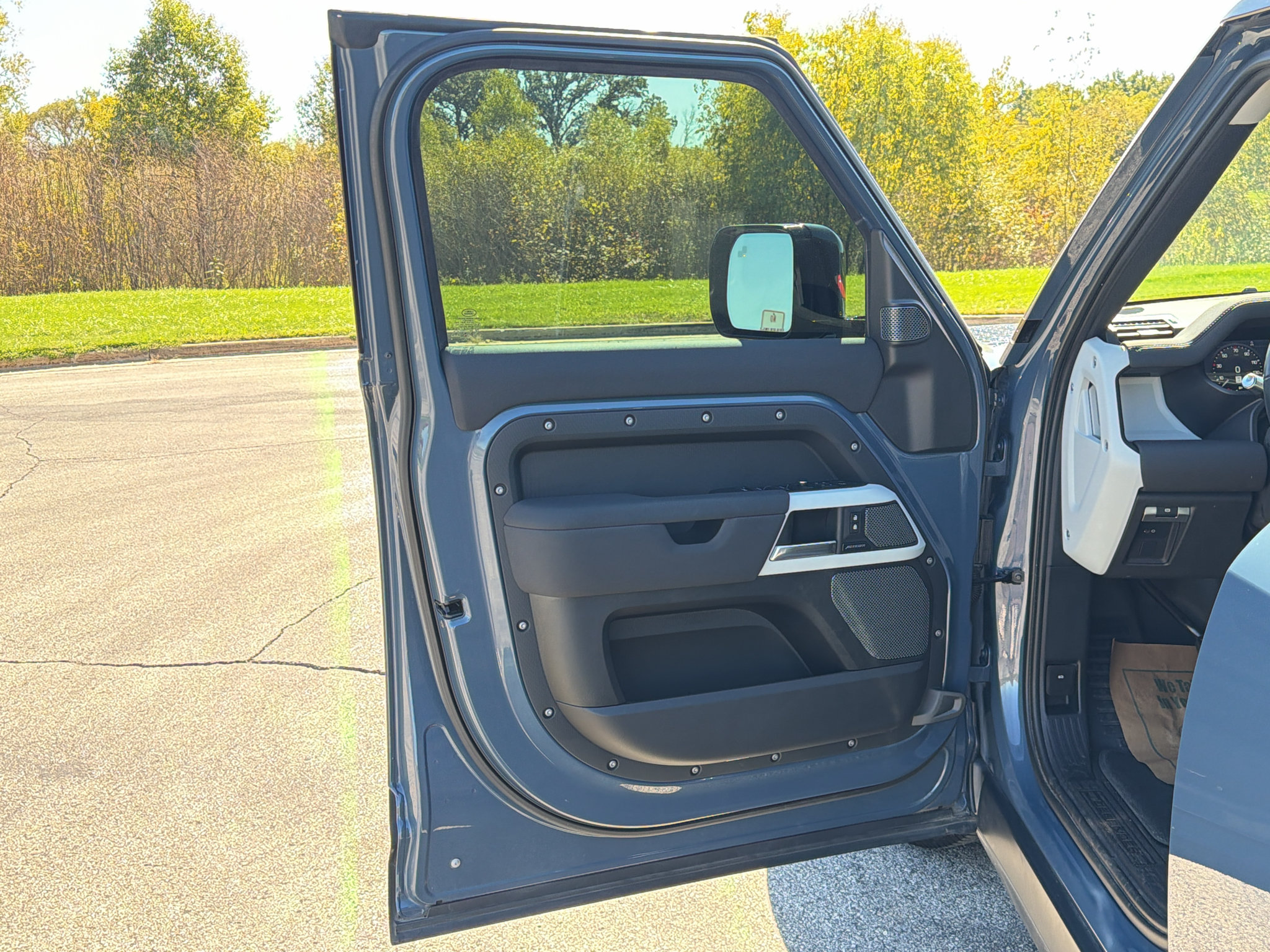 Used 2021 Land Rover Defender 110 SE AWD/4WD image 10