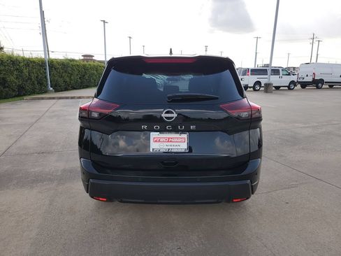 Used 2025 Nissan Rogue SV FWD image 6