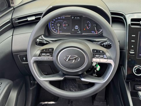 Used 2022 Hyundai Tucson SE FWD image 18