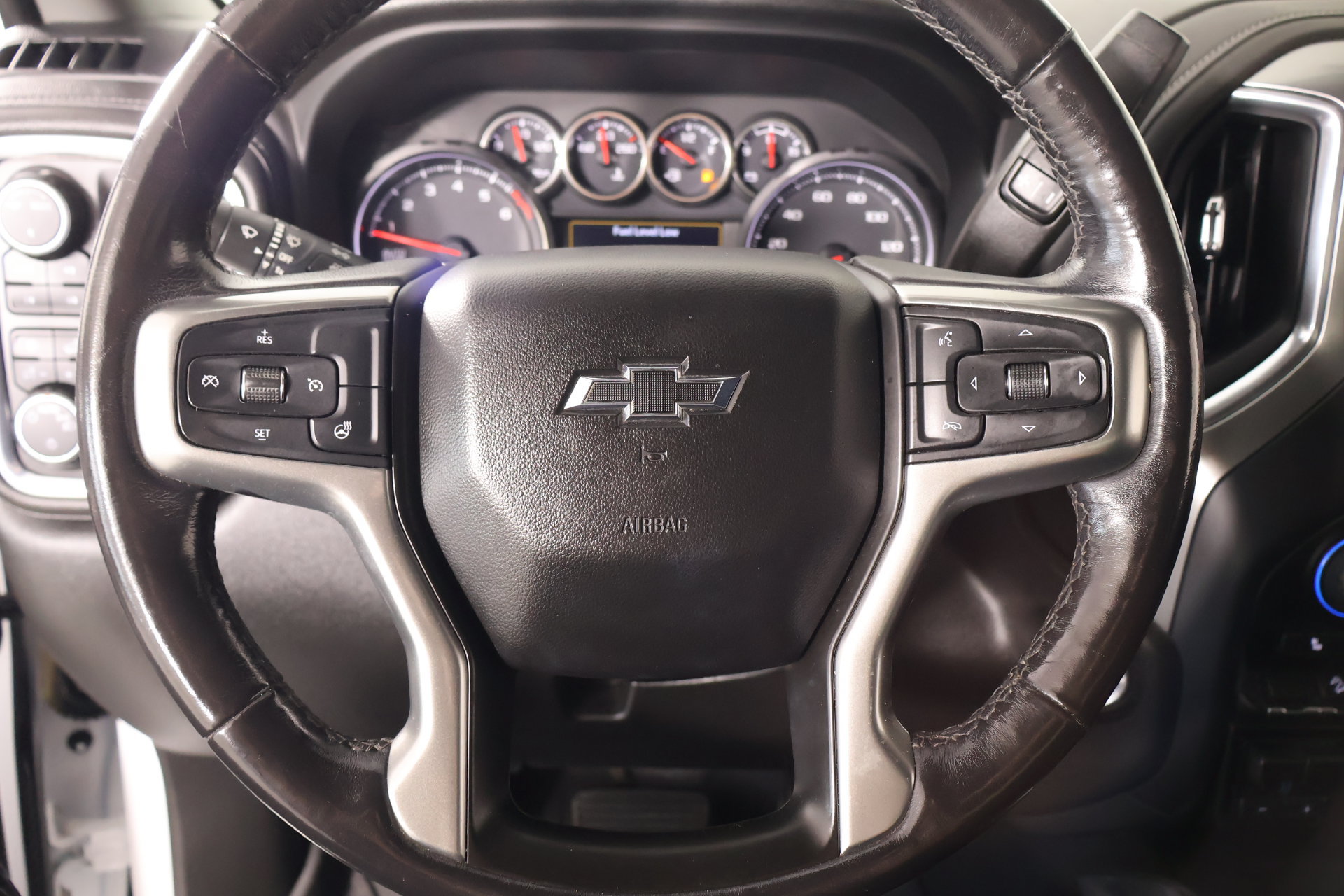 Used 2022 Chevrolet Silverado 1500 RST AWD/4WD image 3