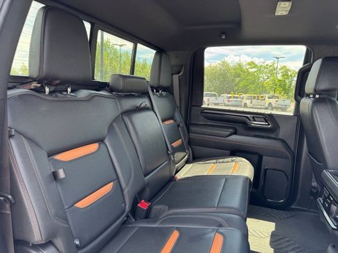 Used 2024 GMC Sierra 2500 AT4 w/ AT4 Premium Plus Package AWD/4WD image 16