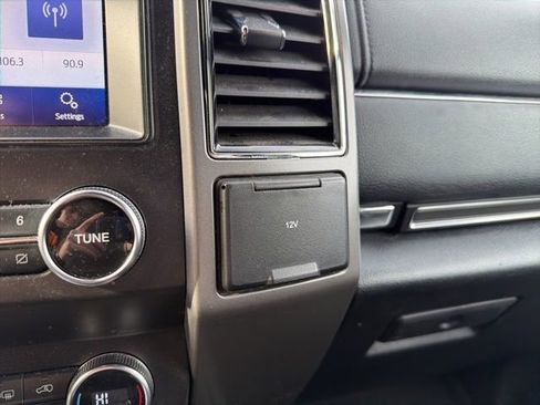 Used 2020 Ford Expedition Max XLT w/ Equipment Group 202A image 31