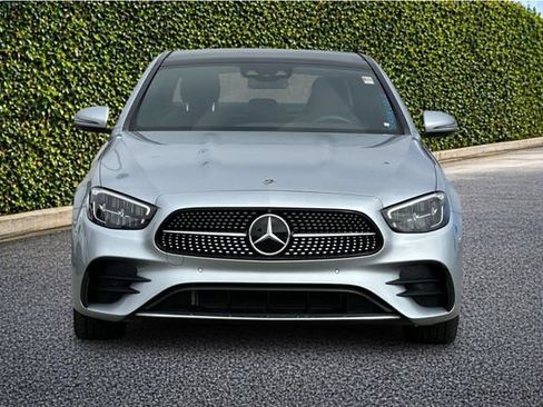 Used 2022 Mercedes-Benz E 350 Sedan image 9