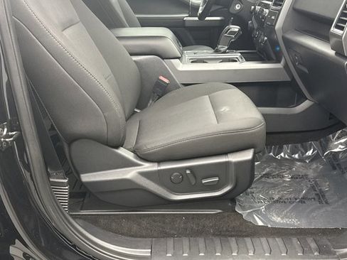 Used 2020 Ford F150 XLT w/ Equipment Group 302A Luxury AWD/4WD image 17