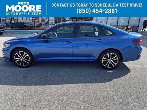 Certified 2024 Volkswagen Jetta Sport image 1