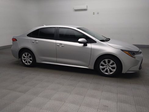 Used 2024 Toyota Corolla LE image 11