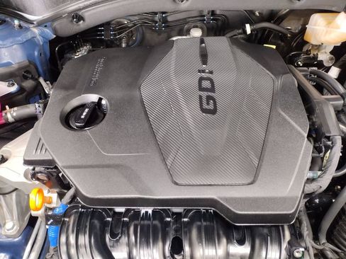 Certified 2023 Hyundai Santa Fe SE image 9