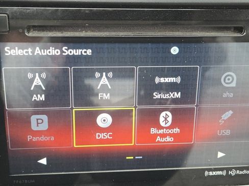 Used 2017 Subaru Forester 2.5i Limited w/ Protection Package #2 image 12