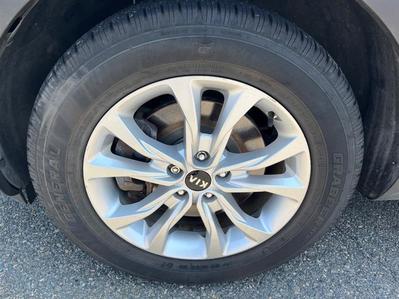 Used 2020 Kia Telluride LX AWD/4WD image 6