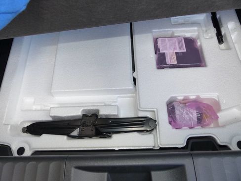 Used 2024 Toyota Prius LE image 26