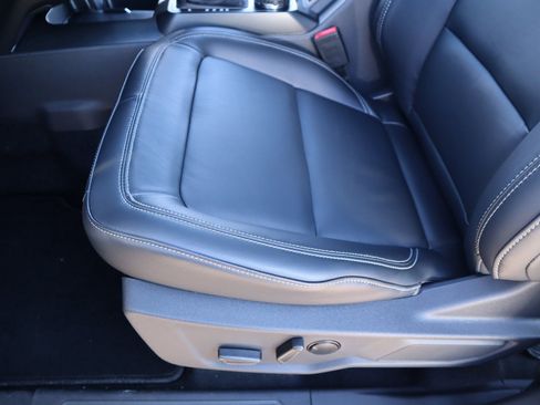 New 2025 Ford Bronco Outer Banks AWD/4WD image 12