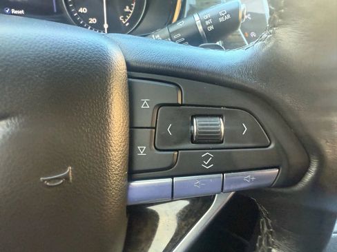 Used 2021 Cadillac XT6 Premium Luxury image 14