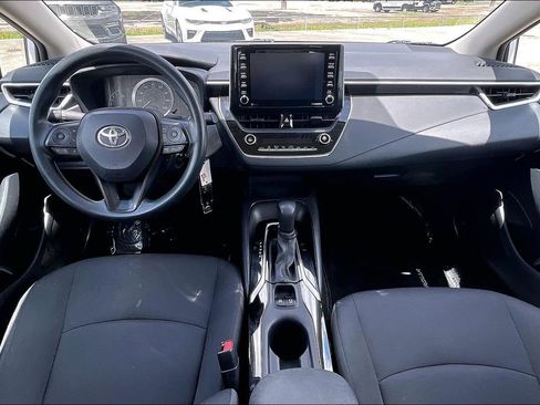 Used 2021 Toyota Corolla LE FWD image 7