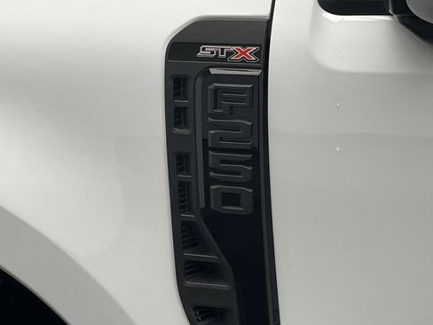 Used 2023 Ford F250 XL w/ STX Appearance Package image 29