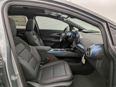 New 2026 Chevrolet Equinox EV LT image 22