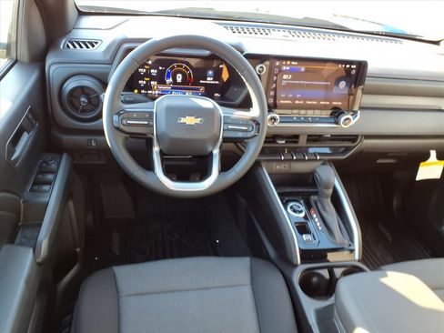 New 2026 Chevrolet Colorado W/T image 6