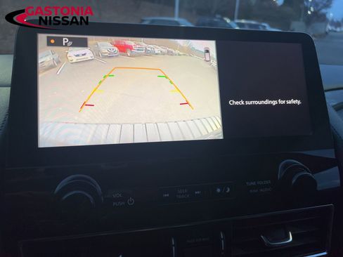 Used 2023 Nissan Armada SV image 48