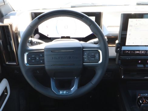 New 2025 GMC Hummer EV 3X image 9