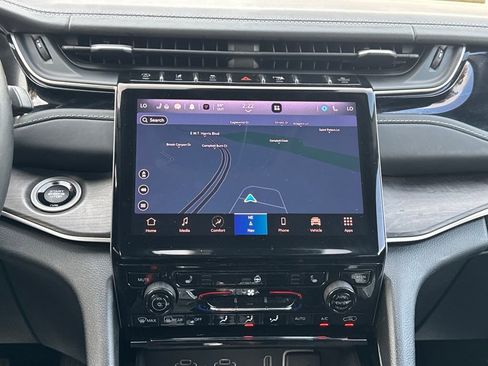 Used 2022 Jeep Grand Cherokee L Limited w/ Trailer Tow Group (B) image 18