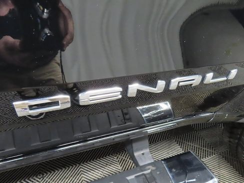 Used 2023 GMC Canyon Denali image 52
