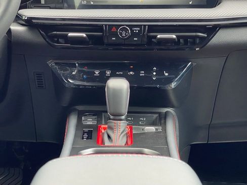 New 2025 Nissan Kicks SR w/ SR Premium Package image 24